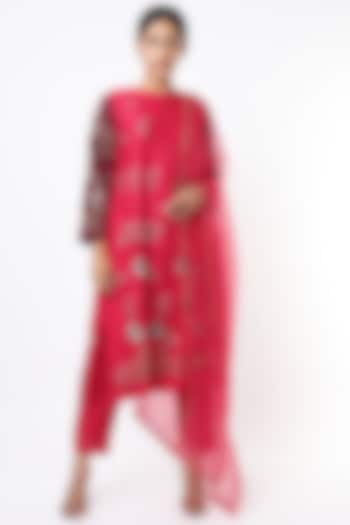 Red Hand Embroidered Kurta Set by Half Full Curve