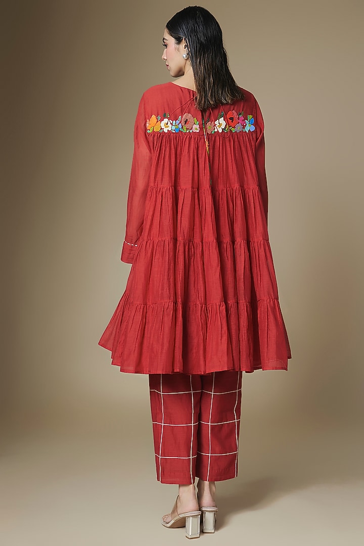 Red Fine Chanderi Short Tiered Kurta Set by Half Full Curve at Pernia's Pop Up Shop