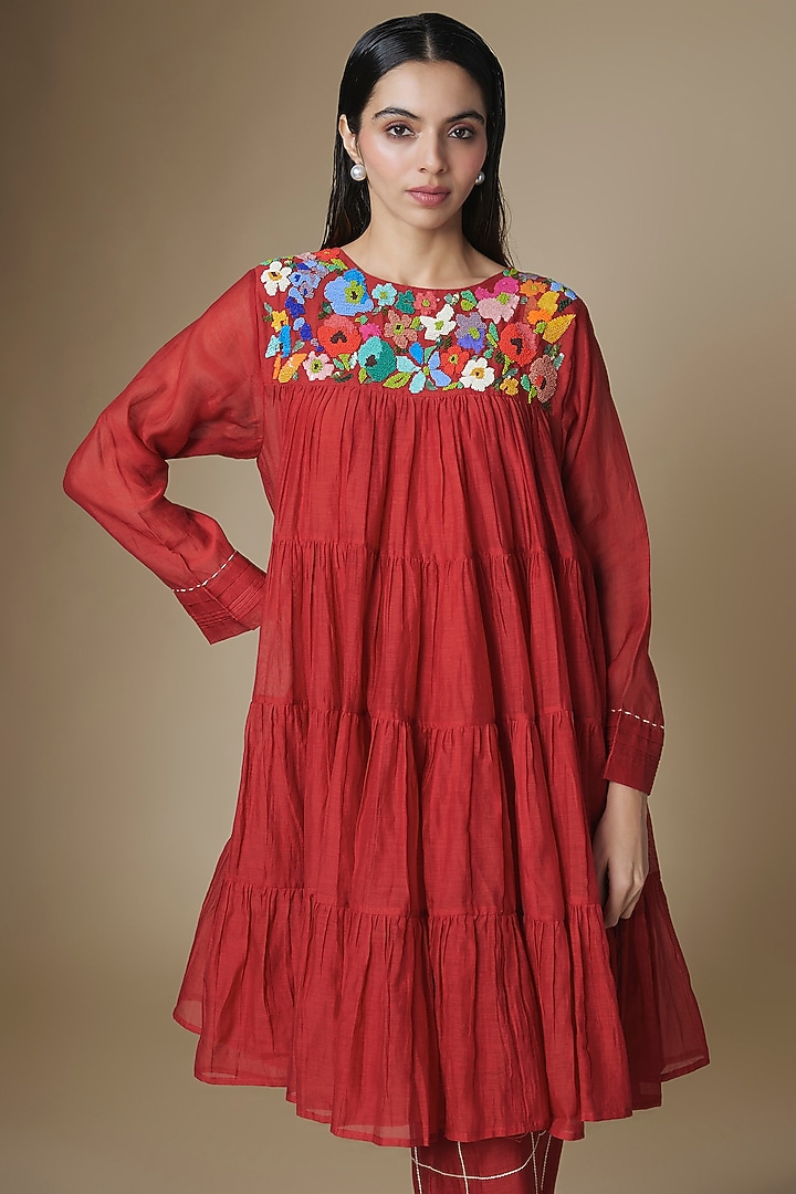 Red Fine Chanderi Short Tiered Kurta Set by Half Full Curve at Pernia's Pop Up Shop