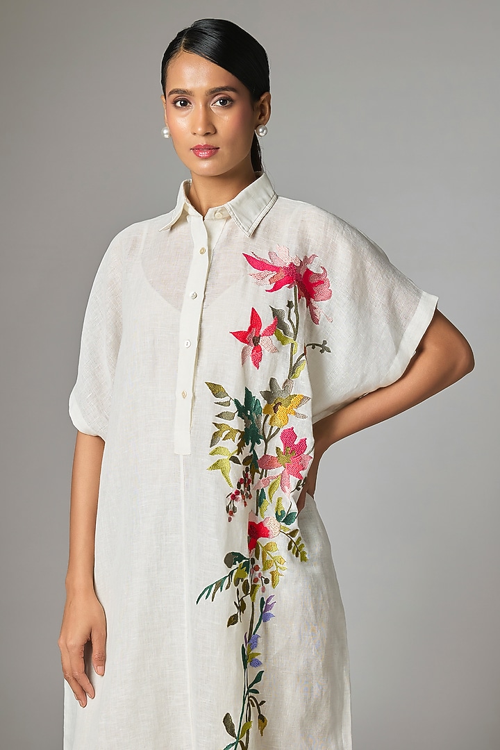 Ecru Pure Linen Square Kaftan by Half Full Curve at Pernia's Pop Up Shop