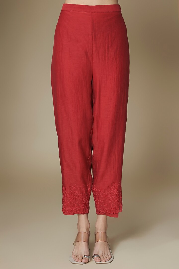 Red Fine Chanderi Kurta Set by Half Full Curve at Pernia's Pop Up Shop