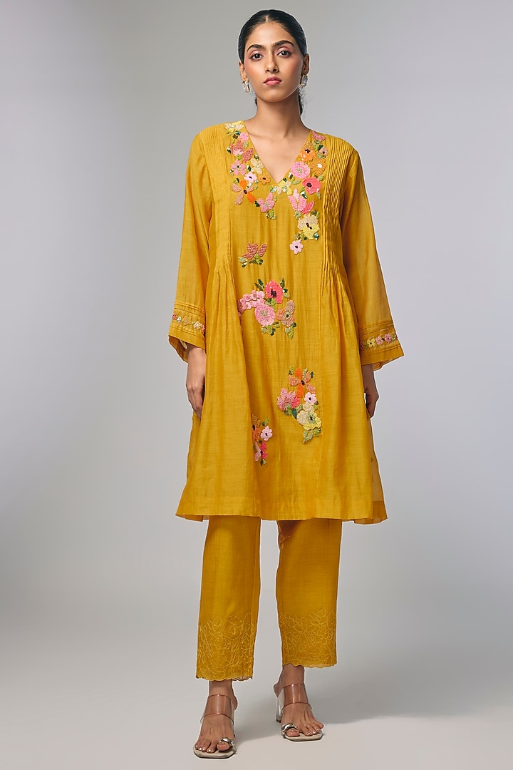 Yellow Fine Chanderi Hand Embroidered Kurta Set by Half Full Curve at Pernia's Pop Up Shop