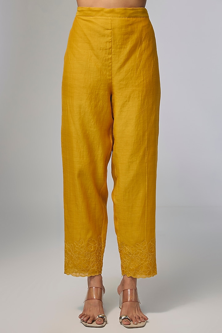 Yellow Fine Chanderi Hand Embroidered Kurta Set by Half Full Curve at Pernia's Pop Up Shop
