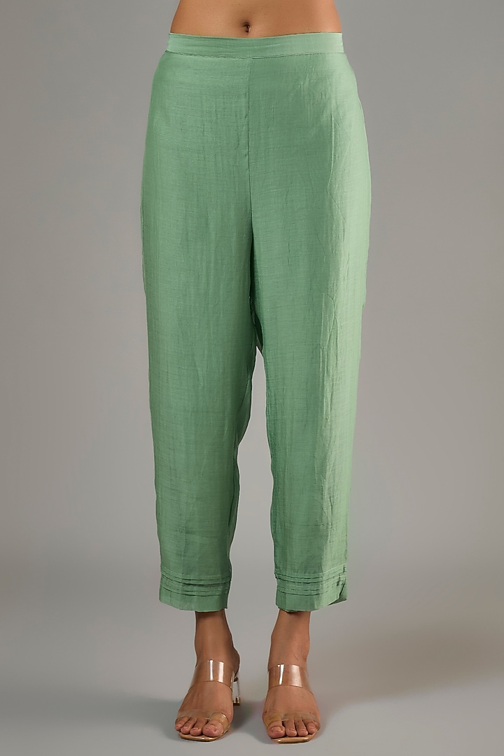 Green Fine Chanderi Hand Embroidered Short Kurta Set by Half Full Curve at Pernia's Pop Up Shop