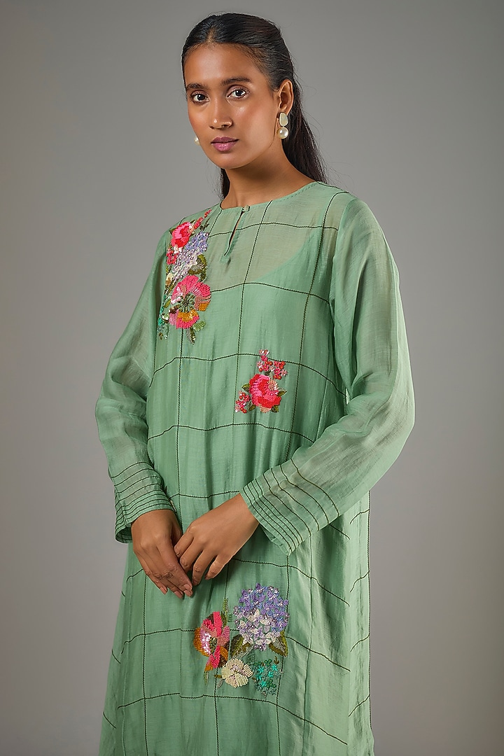Green Fine Chanderi Hand Embroidered Short Kurta Set by Half Full Curve at Pernia's Pop Up Shop