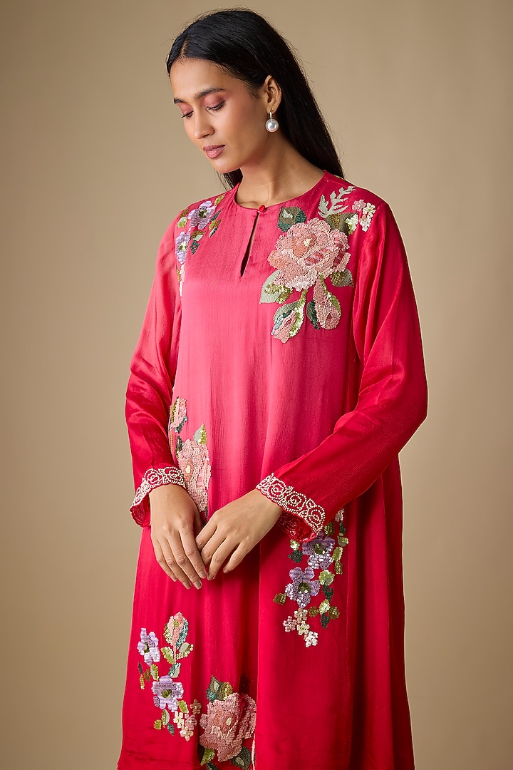 Red Crepe Chiffon Floral Embroidered Kurta Set by Half Full Curve at Pernia's Pop Up Shop
