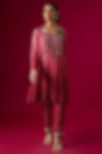 Red Crepe Chiffon Embroidered Kurta Set by Half Full Curve at Pernia's Pop Up Shop