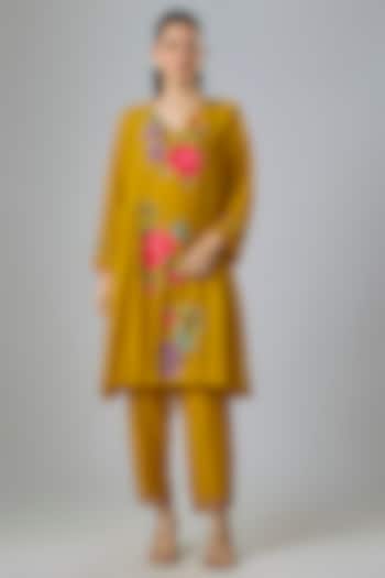 Yellow Fine Chanderi Embroidered Kurta Set by Half Full Curve at Pernia's Pop Up Shop
