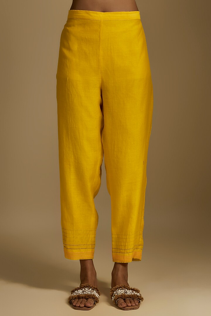 Yellow Fine Chanderi Hand Embroidered Kurta Set by Half Full Curve at Pernia's Pop Up Shop