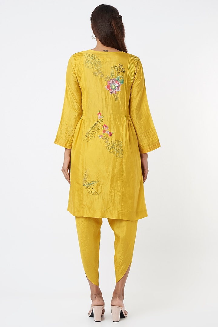 Yellow Embroidered Kurta Set by Half Full Curve at Pernia's Pop Up Shop