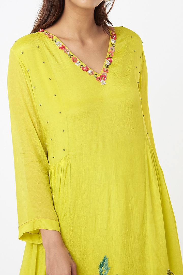 Yellow Floral Kurta Set by Half Full Curve at Pernia's Pop Up Shop