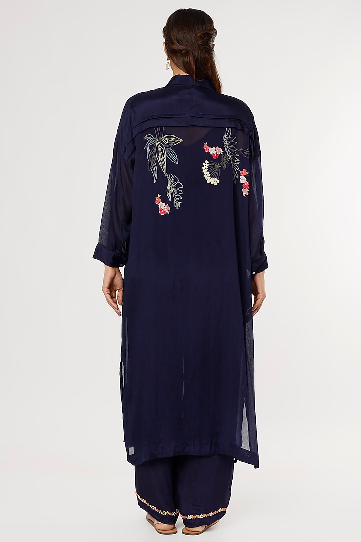 Blue Embroidered Kurta Set by Half Full Curve at Pernia's Pop Up Shop