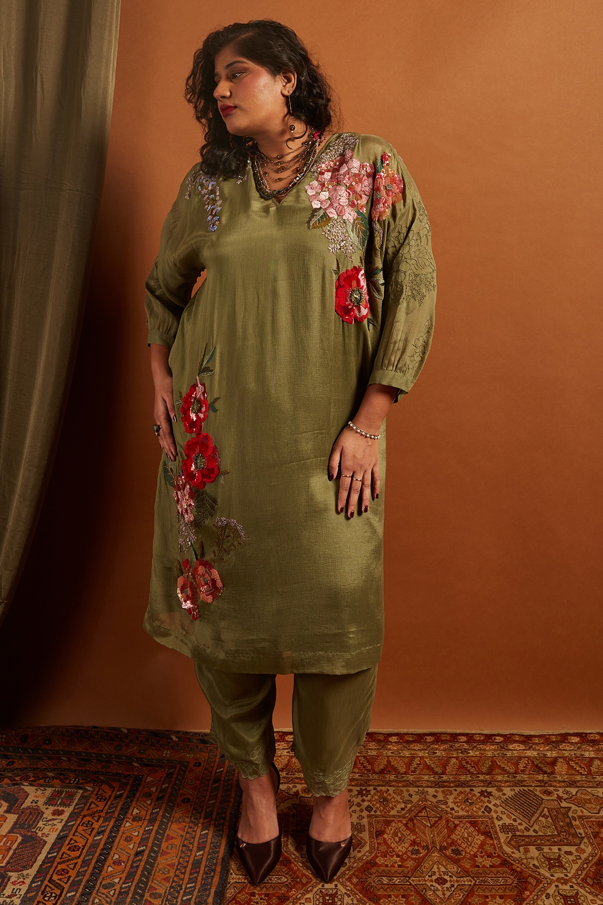 Half Full Curve Sage Crepe Chiffon Hydrangea Embroidered Kurta Set
