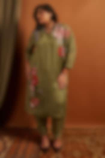 Sage Crepe Chiffon Hydrangea Embroidered Kurta Set by Half Full Curve at Pernia's Pop Up Shop