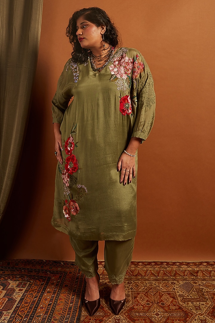 Sage Crepe Chiffon Hydrangea Embroidered Kurta Set by Half Full Curve at Pernia's Pop Up Shop