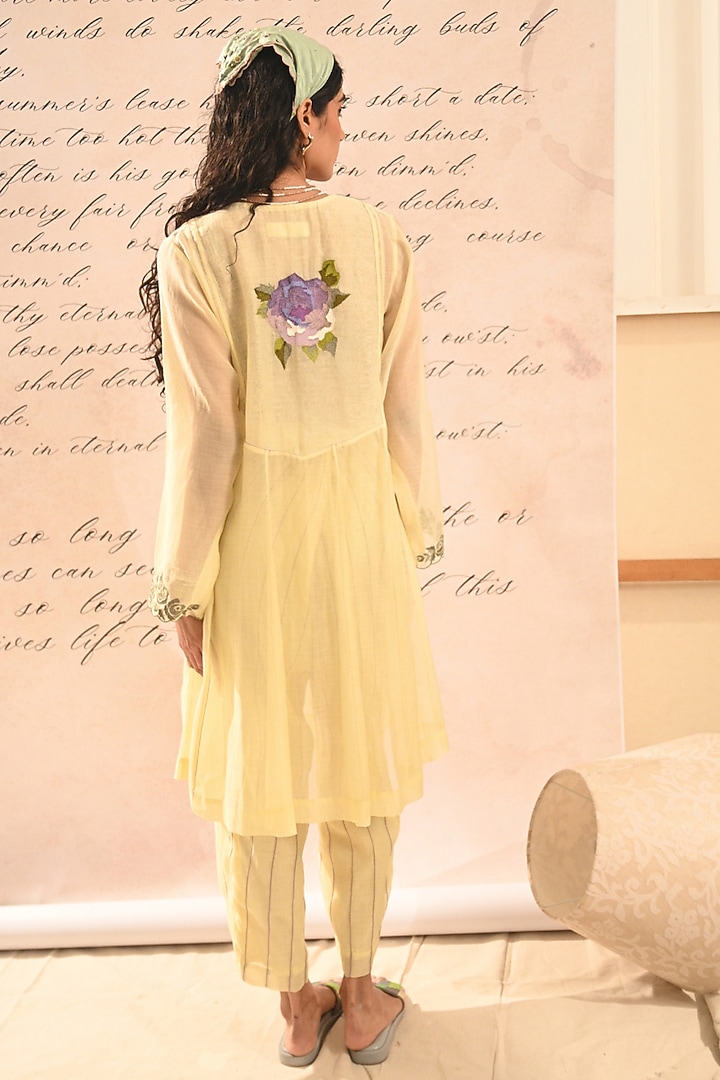 Yellow Fine Chanderi Thread Embroidered Kurta Set by Half Full Curve at Pernia's Pop Up Shop
