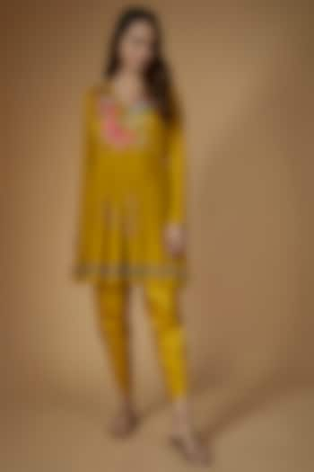 Yellow Crepe Chiffon Hand Embroidered Peplum Kurta Set by Half Full Curve at Pernia's Pop Up Shop