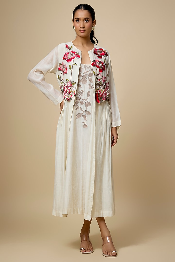 Ivory Fine Chanderi Hand Embroidered Jacket Set by Half Full Curve at Pernia's Pop Up Shop