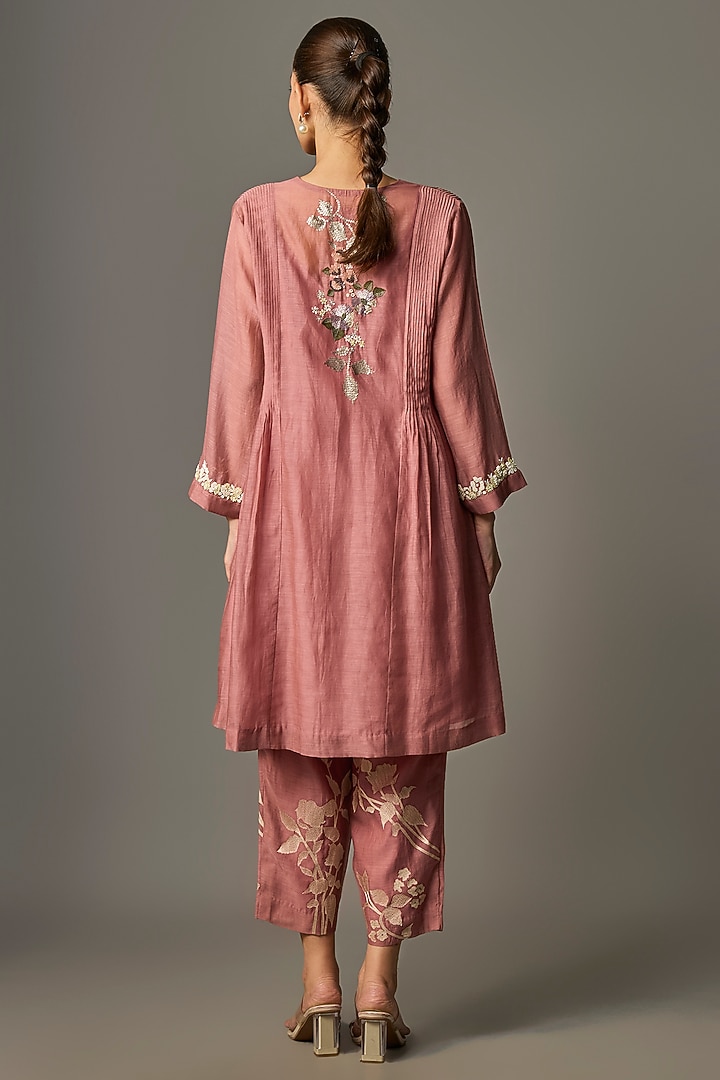 Pink Fine Chanderi Embroidered Kurta Set by Half Full Curve at Pernia's Pop Up Shop
