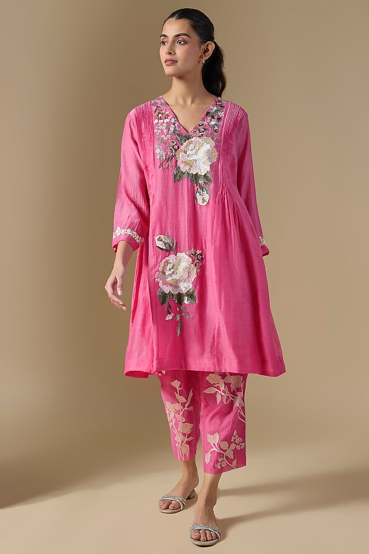 Pink Fine Chanderi Hand Embroidered Kurta Set by Half Full Curve at Pernia's Pop Up Shop