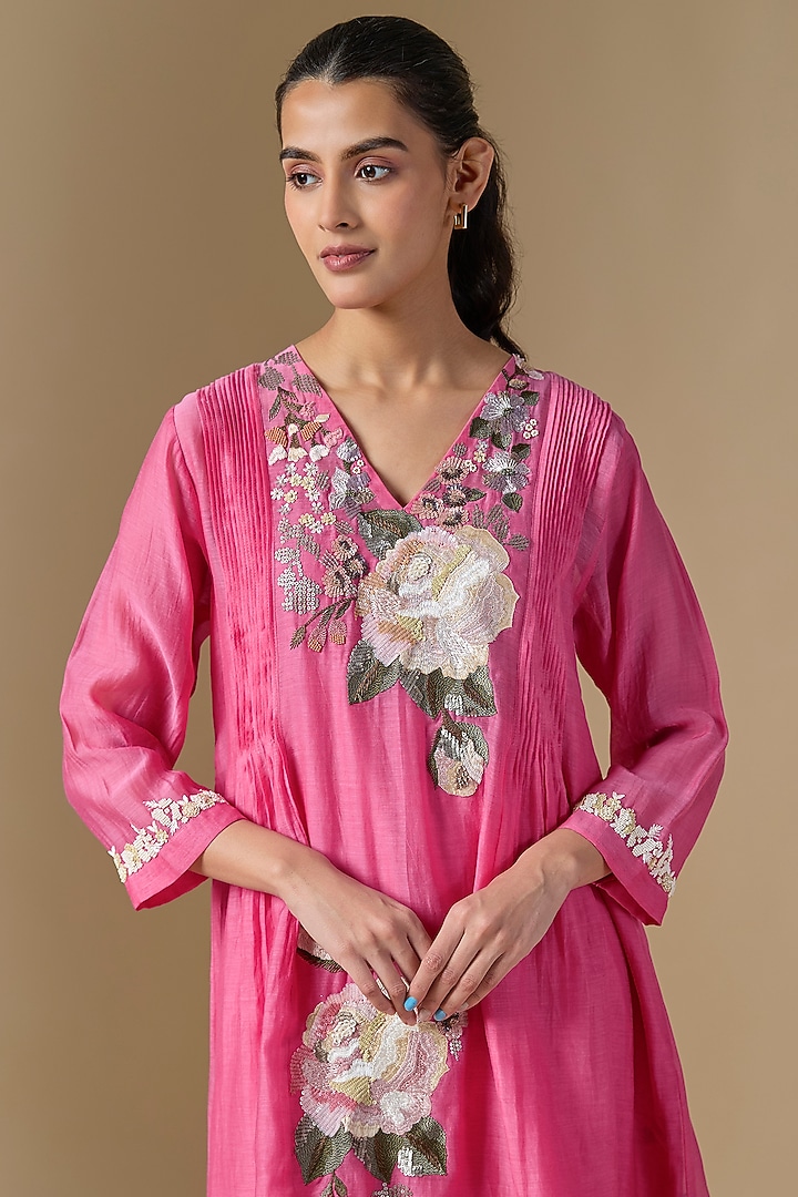 Pink Fine Chanderi Hand Embroidered Kurta Set by Half Full Curve at Pernia's Pop Up Shop