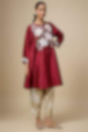 Red Heavy Chanderi Thread Hand Embroidered Short Wedding Anarkali Set by Half Full Curve at Pernia's Pop Up Shop