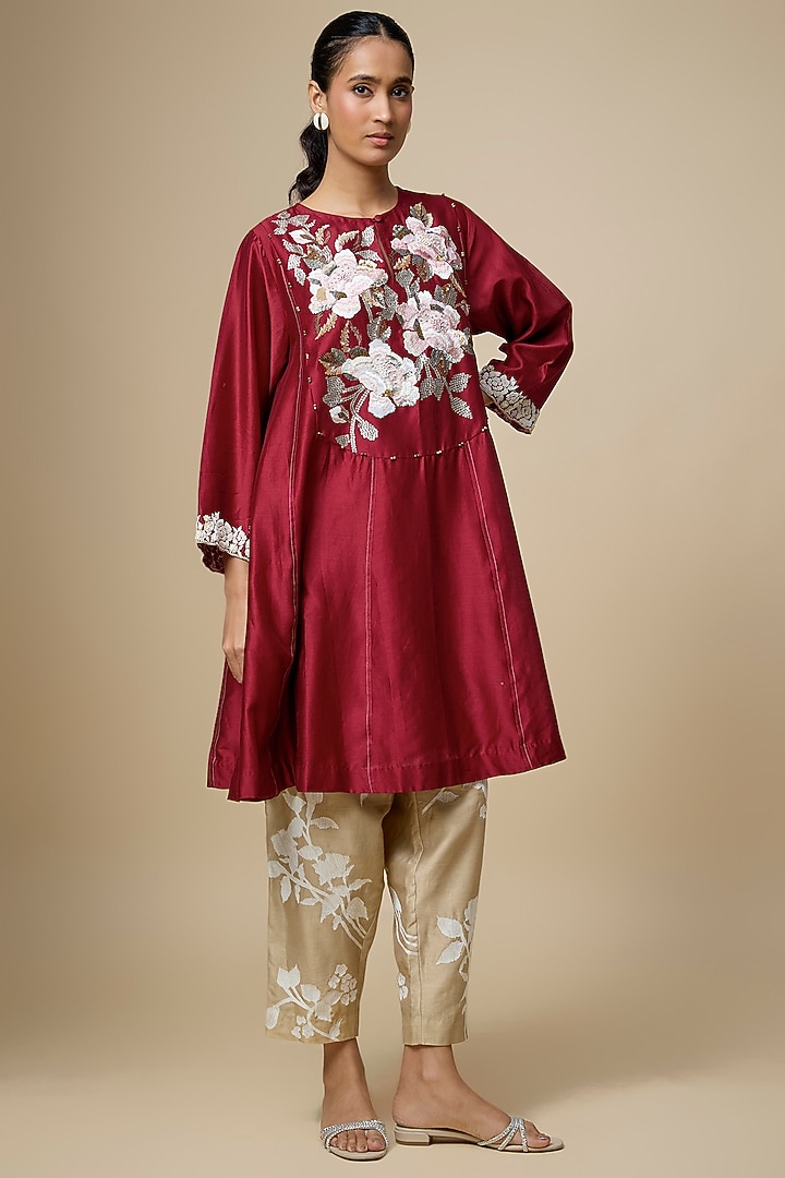 Red Heavy Chanderi Thread Hand Embroidered Short Wedding Anarkali Set by Half Full Curve at Pernia's Pop Up Shop