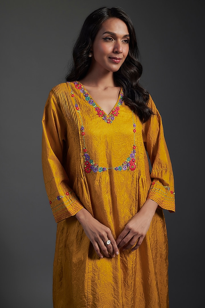 Yellow Pure Silk Hand Embroidered Kurta Set by Half Full Curve at Pernia's Pop Up Shop