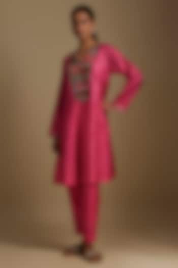 Pink Pure Silk Hand Embroidered Kurta Set by Half Full Curve at Pernia's Pop Up Shop