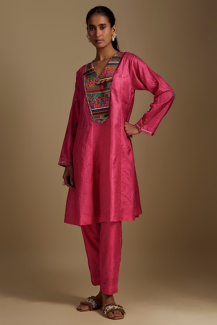 Pink Pure Silk Hand Embroidered Kurta Set by Half Full Curve at Pernia's Pop Up Shop
