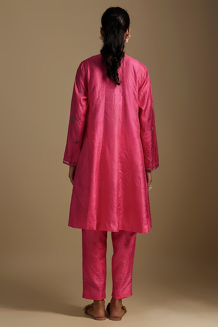 Pink Pure Silk Hand Embroidered Kurta Set by Half Full Curve at Pernia's Pop Up Shop