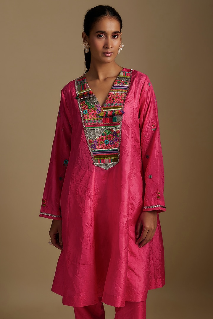 Pink Pure Silk Hand Embroidered Kurta Set by Half Full Curve at Pernia's Pop Up Shop