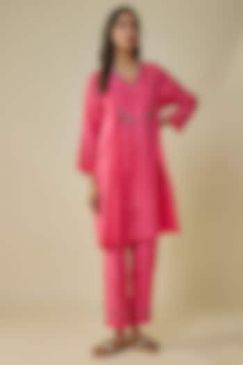 Pink Pure Silk Hand Embroidered Kurta Set by Half Full Curve at Pernia's Pop Up Shop