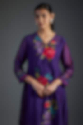 Purple Fine Chanderi Hand Embroidered Kurta Set by Half Full Curve at Pernia's Pop Up Shop