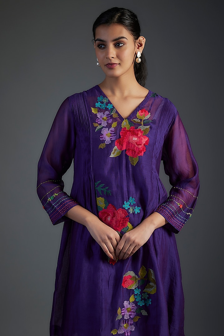 Purple Fine Chanderi Hand Embroidered Kurta Set by Half Full Curve at Pernia's Pop Up Shop