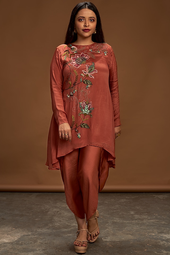 Cinnamon Embroidered Tunic With Pants by Half Full Curve