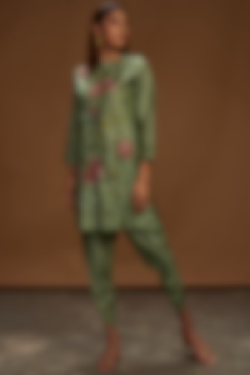 Sage Green Embroidered Kurta With Pants by Half Full Curve at Pernia's Pop Up Shop