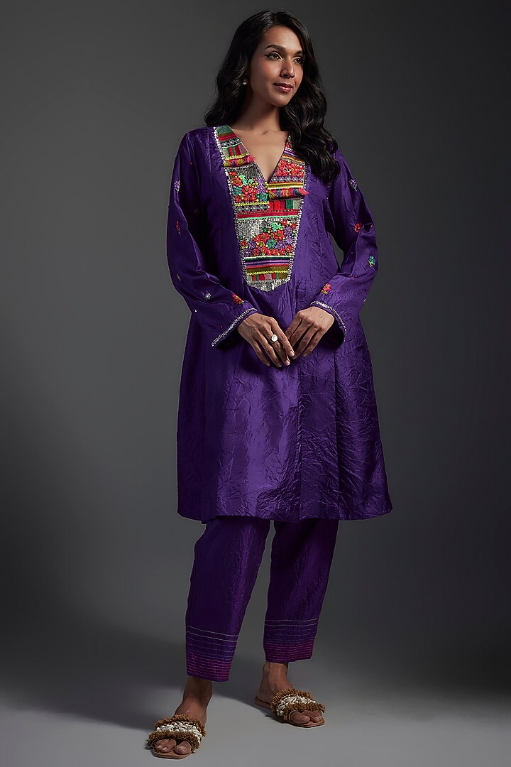 Purple Pure Silk Hand Embroidered Kurta Set by Half Full Curve at Pernia's Pop Up Shop