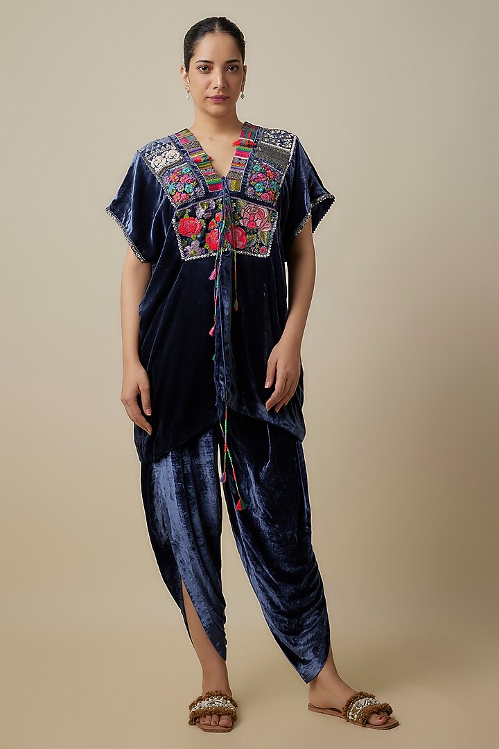 Blue Silk Velvet Hand Embroidered Kurta Set by Half Full Curve at Pernia's Pop Up Shop