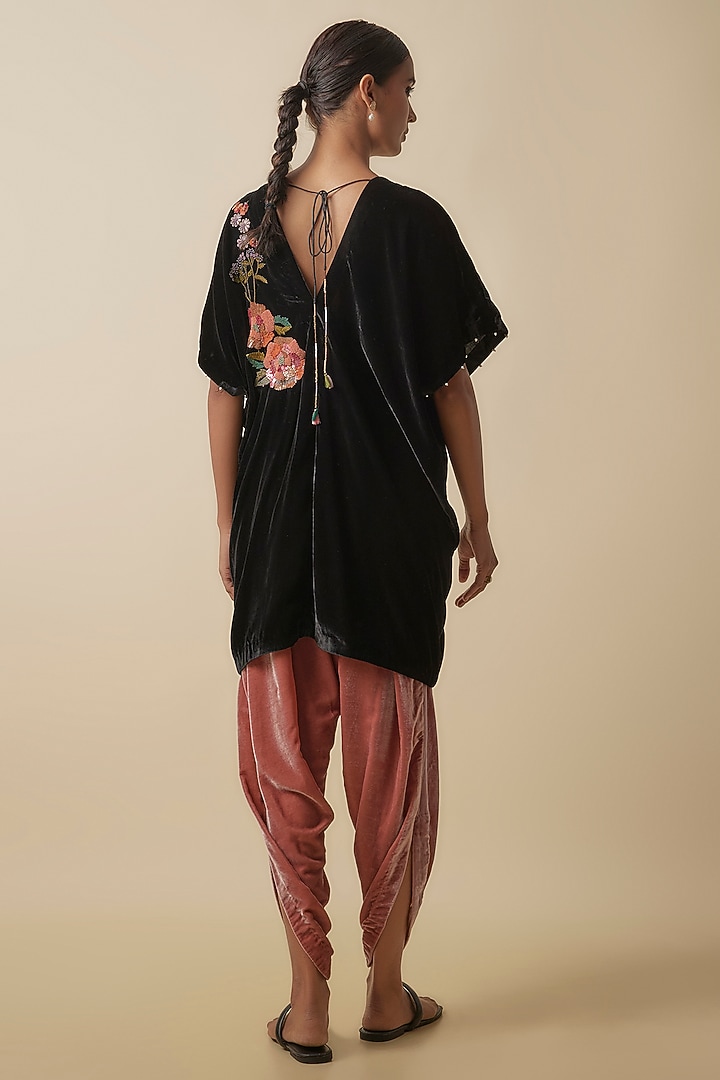Black Silk Velvet Hand Embroidered Kurta Set by Half Full Curve at Pernia's Pop Up Shop