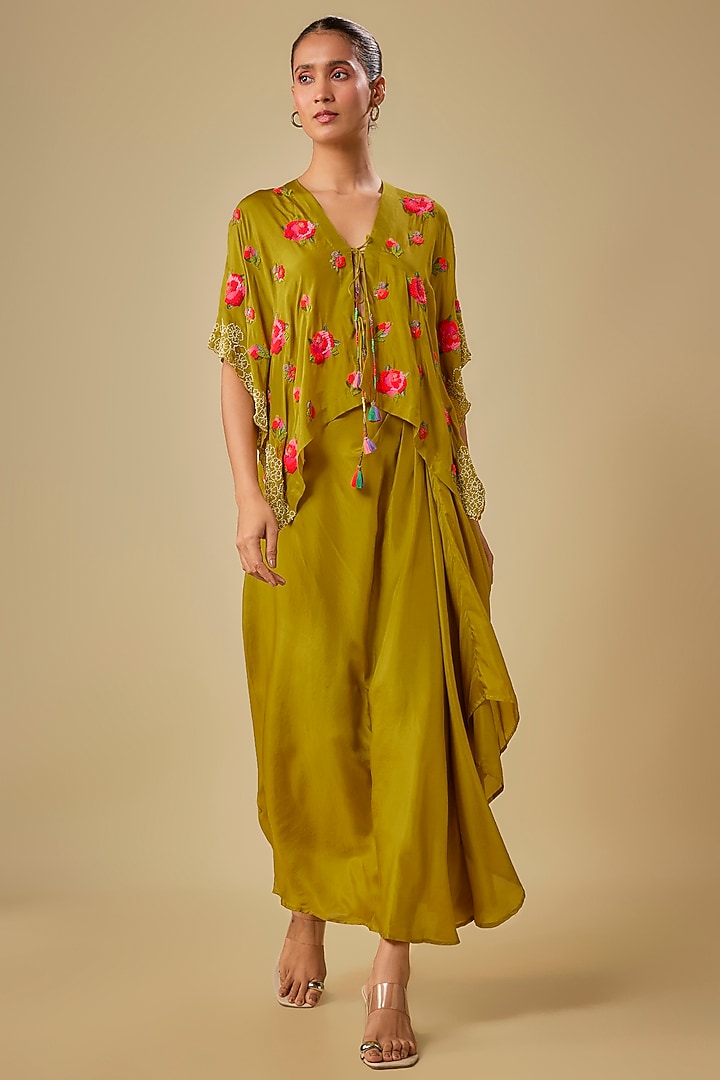 Green Pure Silk Dhoti Skirt Set by Half Full Curve at Pernia's Pop Up Shop