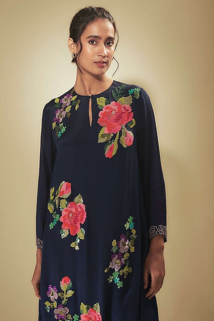 Blue Crepe Chiffon Hand Embroidered Kurta Set by Half Full Curve at Pernia's Pop Up Shop