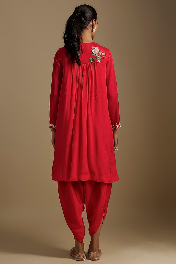 Red Crepe Chiffon Hand Embroidered Kurta Set by Half Full Curve at Pernia's Pop Up Shop