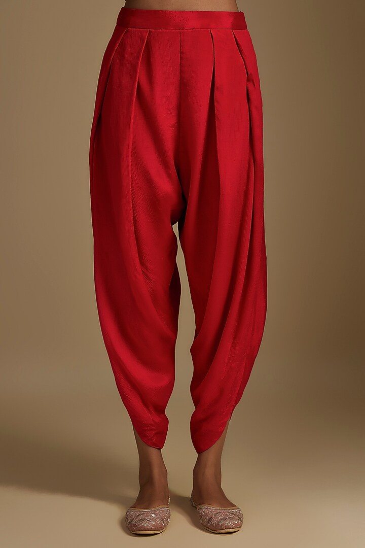 Red Crepe Chiffon Hand Embroidered Kurta Set by Half Full Curve at Pernia's Pop Up Shop