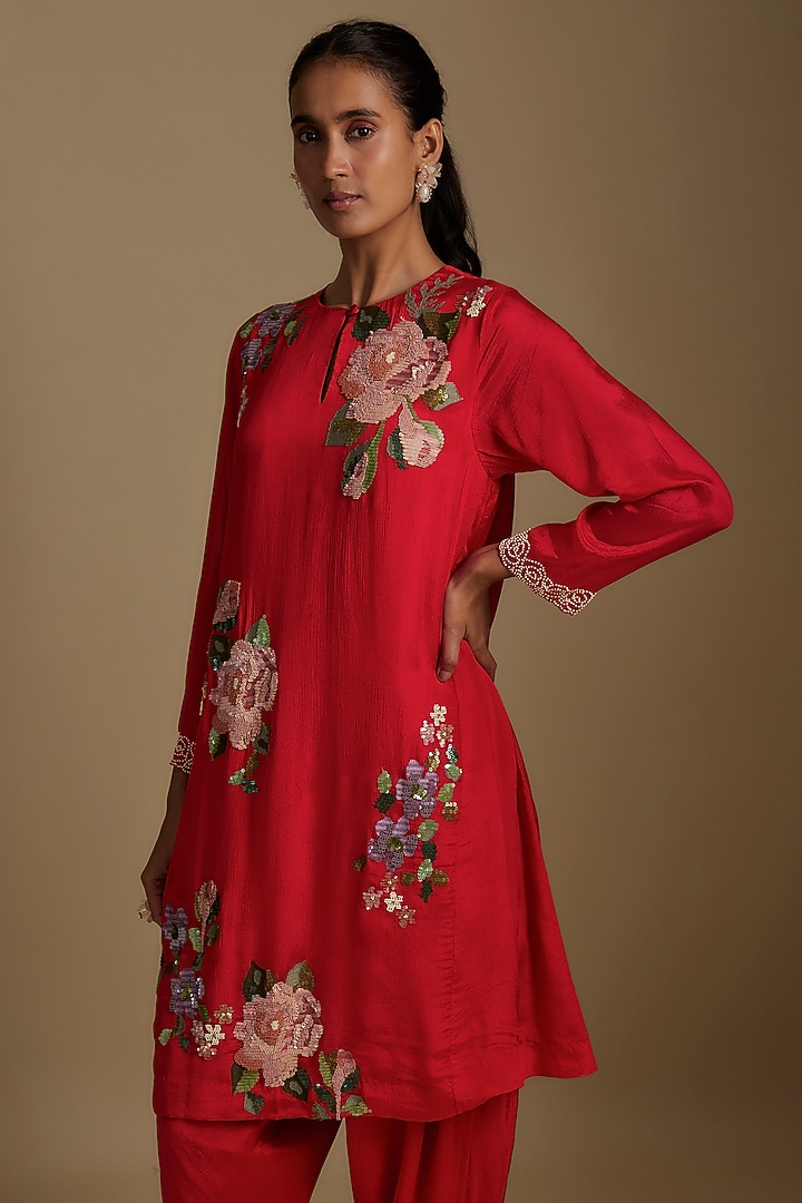 Red Crepe Chiffon Hand Embroidered Kurta Set by Half Full Curve at Pernia's Pop Up Shop