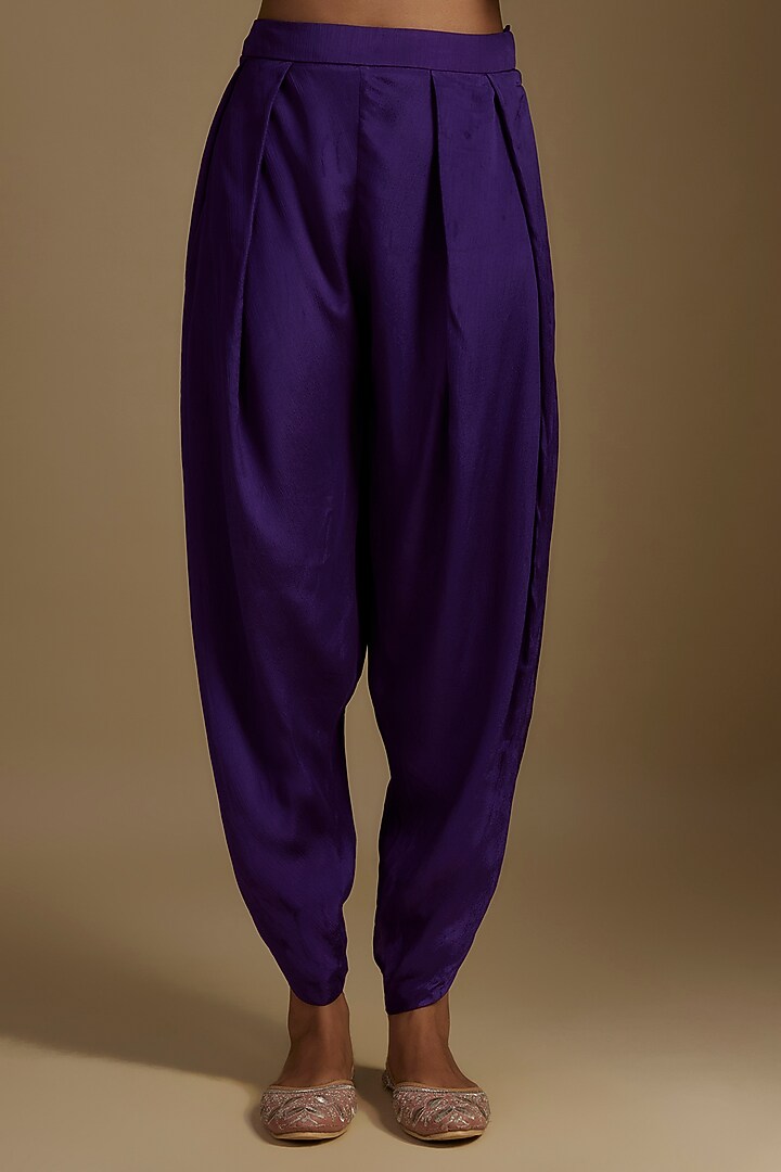 Purple Crepe Chiffon Hand Embroidered Kurta Set by Half Full Curve at Pernia's Pop Up Shop