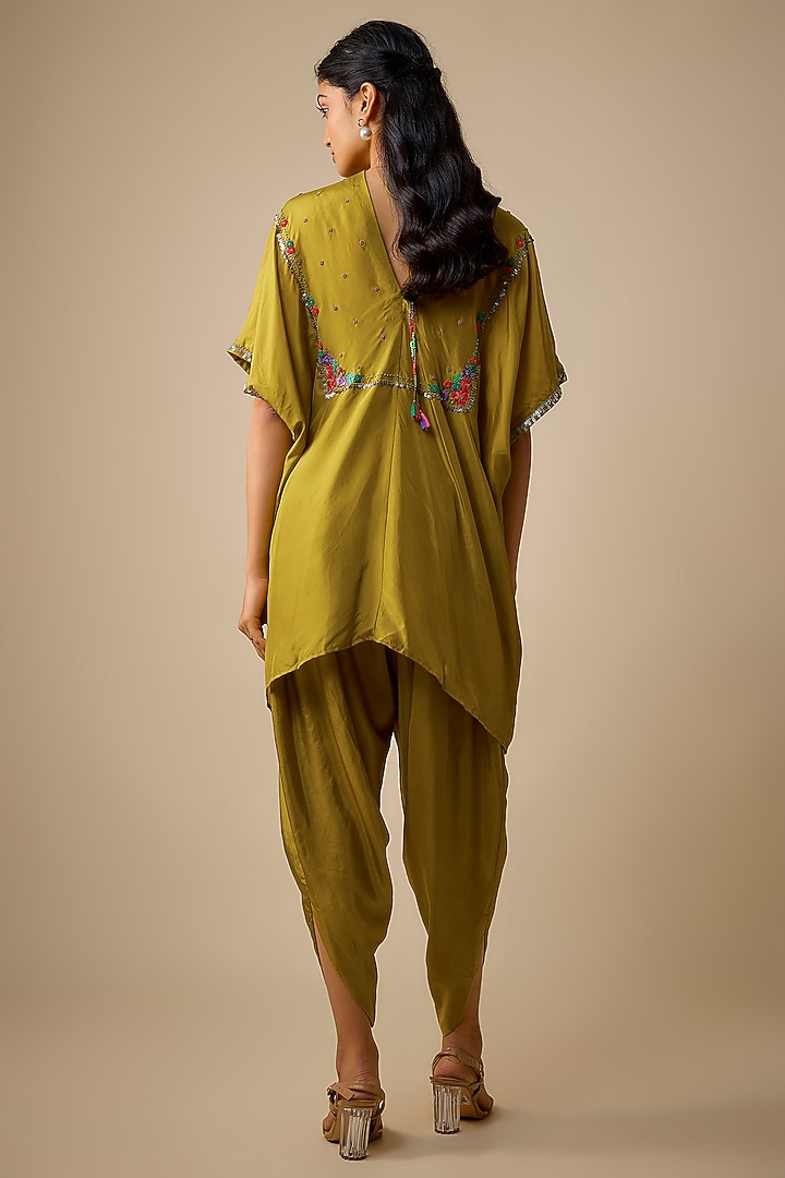 Green Pure Silk Hand Embroidered Kaftan Set by Half Full Curve at Pernia's Pop Up Shop