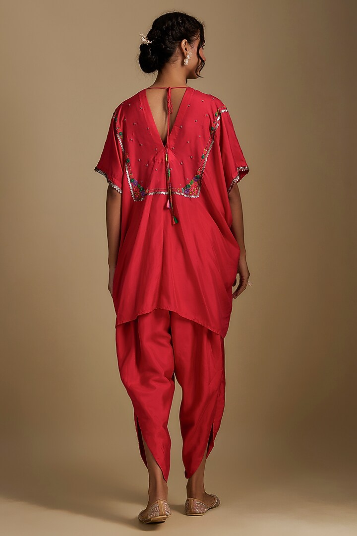 Red Pure Silk Hand Embroidered Kurta Set by Half Full Curve at Pernia's Pop Up Shop