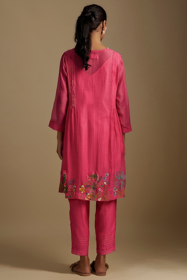 Pink Fine Chanderi Floral Hand Embroidered Kurta Set by Half Full Curve at Pernia's Pop Up Shop