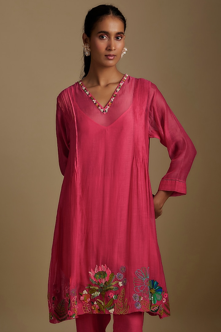 Pink Fine Chanderi Floral Hand Embroidered Kurta Set by Half Full Curve at Pernia's Pop Up Shop